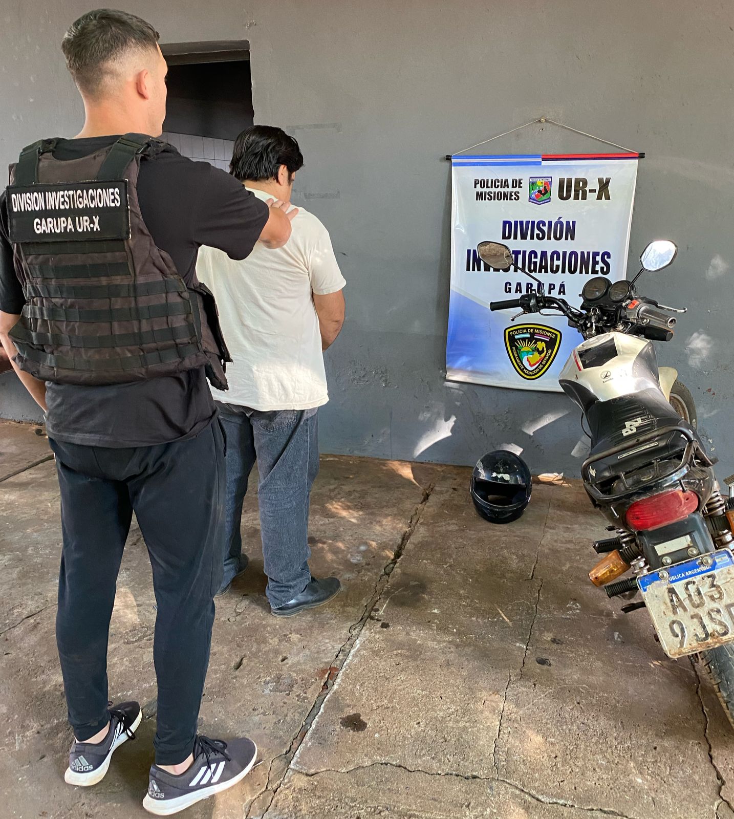 Le alquiló su moto para trabajar en Uber y se la robó